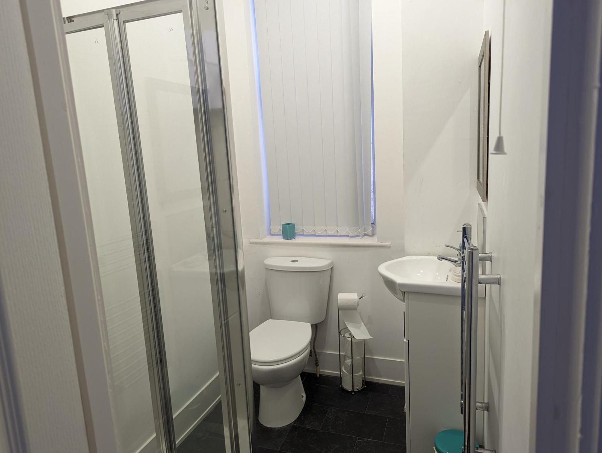 Coast Accommodation Station Road Apartments Blackpool Room photo