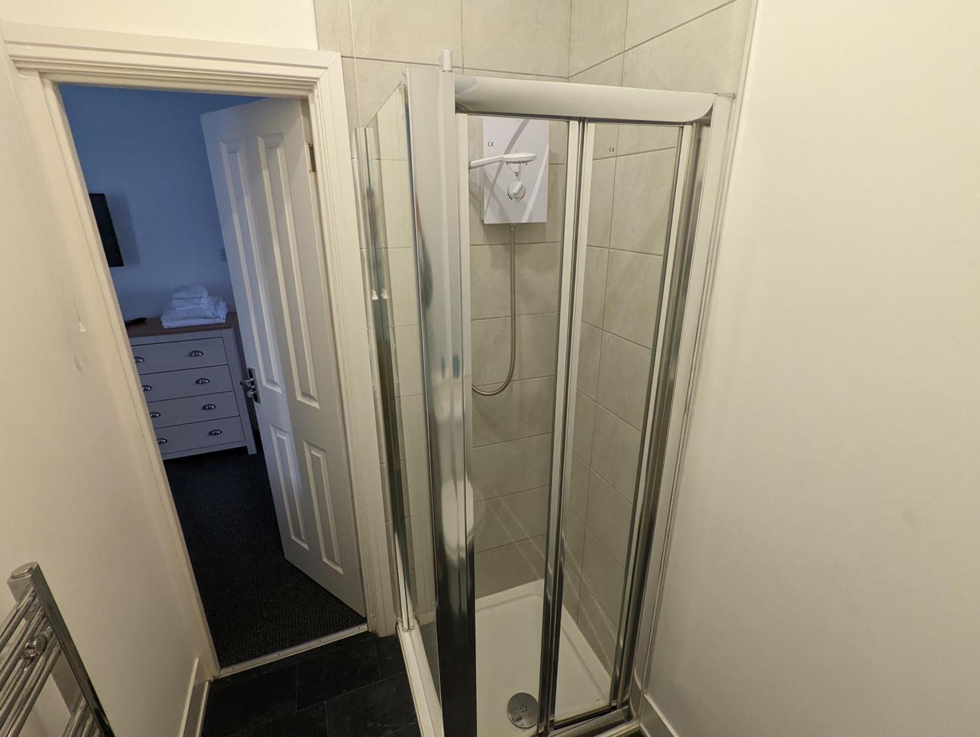 Coast Accommodation Station Road Apartments Blackpool Room photo