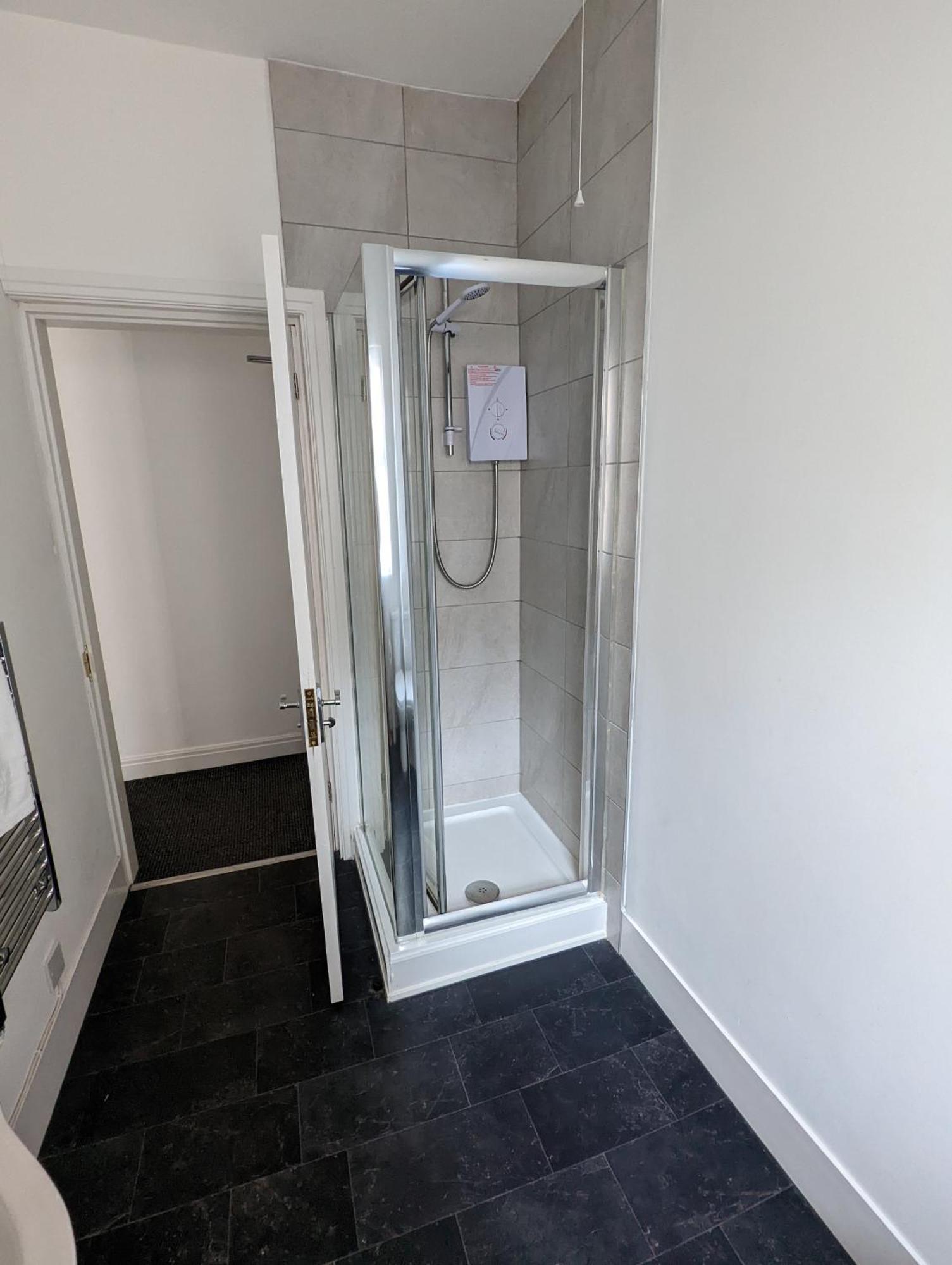 Coast Accommodation Station Road Apartments Blackpool Room photo