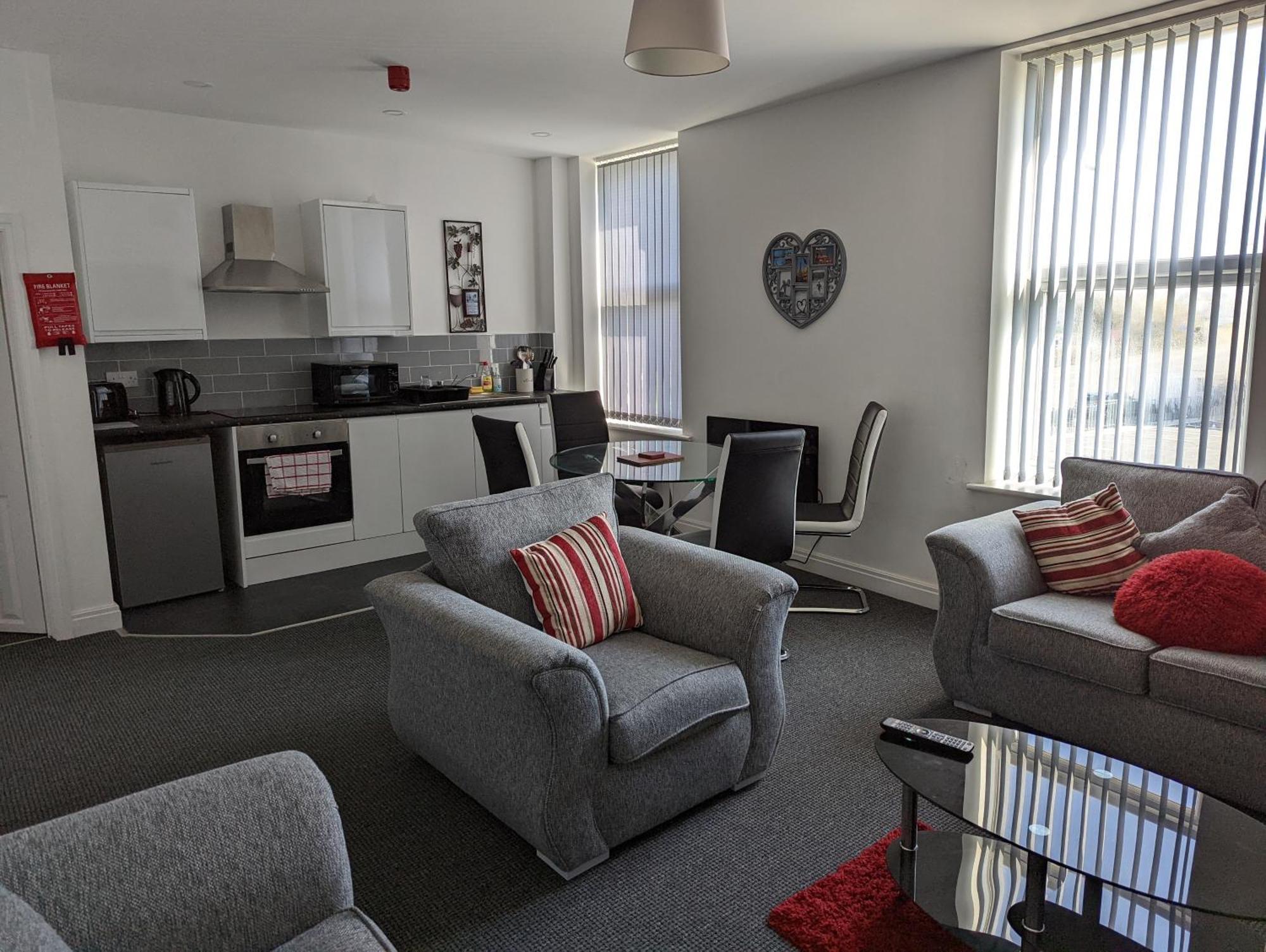 Coast Accommodation Station Road Apartments Blackpool Room photo